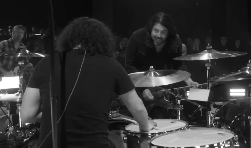 Οι Foo Fighters ανακοινωνουν περιοδεια σε Ηνωμενο Βασιλειο και Ευρωπη για το 2026